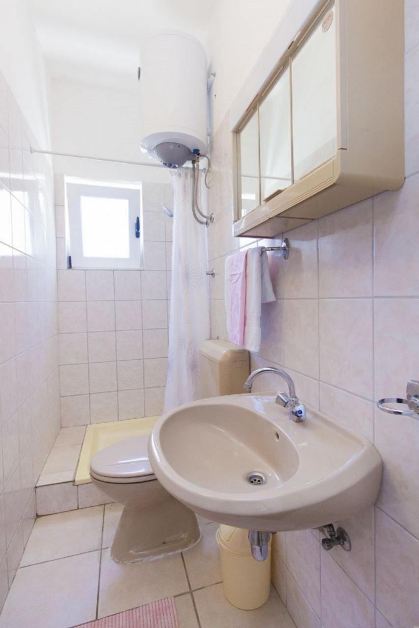Apartments Vince プリモシュテン エクステリア 写真